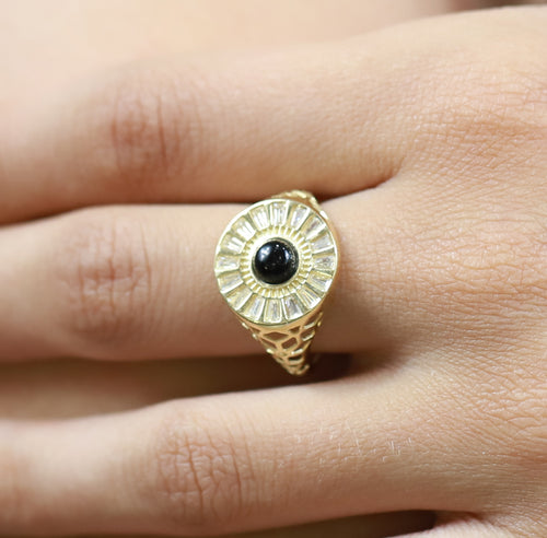 Anillo Flor Geométrica Piedra Negra