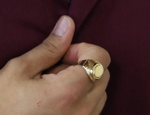 Anillo Caballero Majestuosidad Dorada