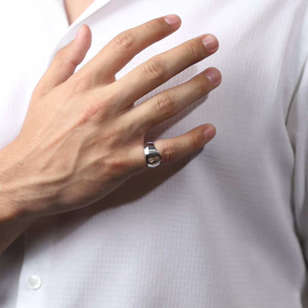 Anillo de Cerrojo de Plata con Baño de Rodio - Alnur Joyería